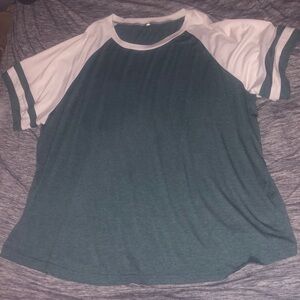 Stripe sleeve tshirt